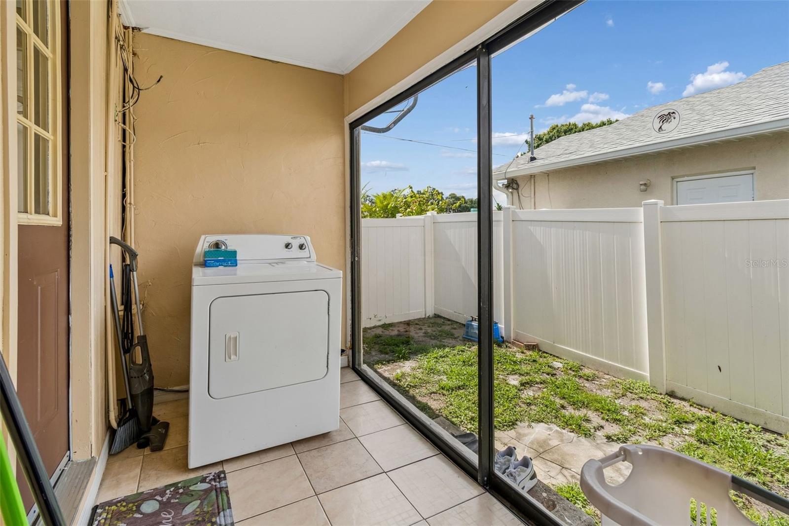 5120 N MATANZAS AVE — photo 32