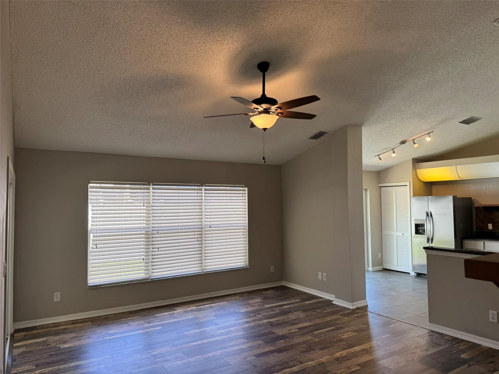 10104 BEEFMASTER CT — photo 6