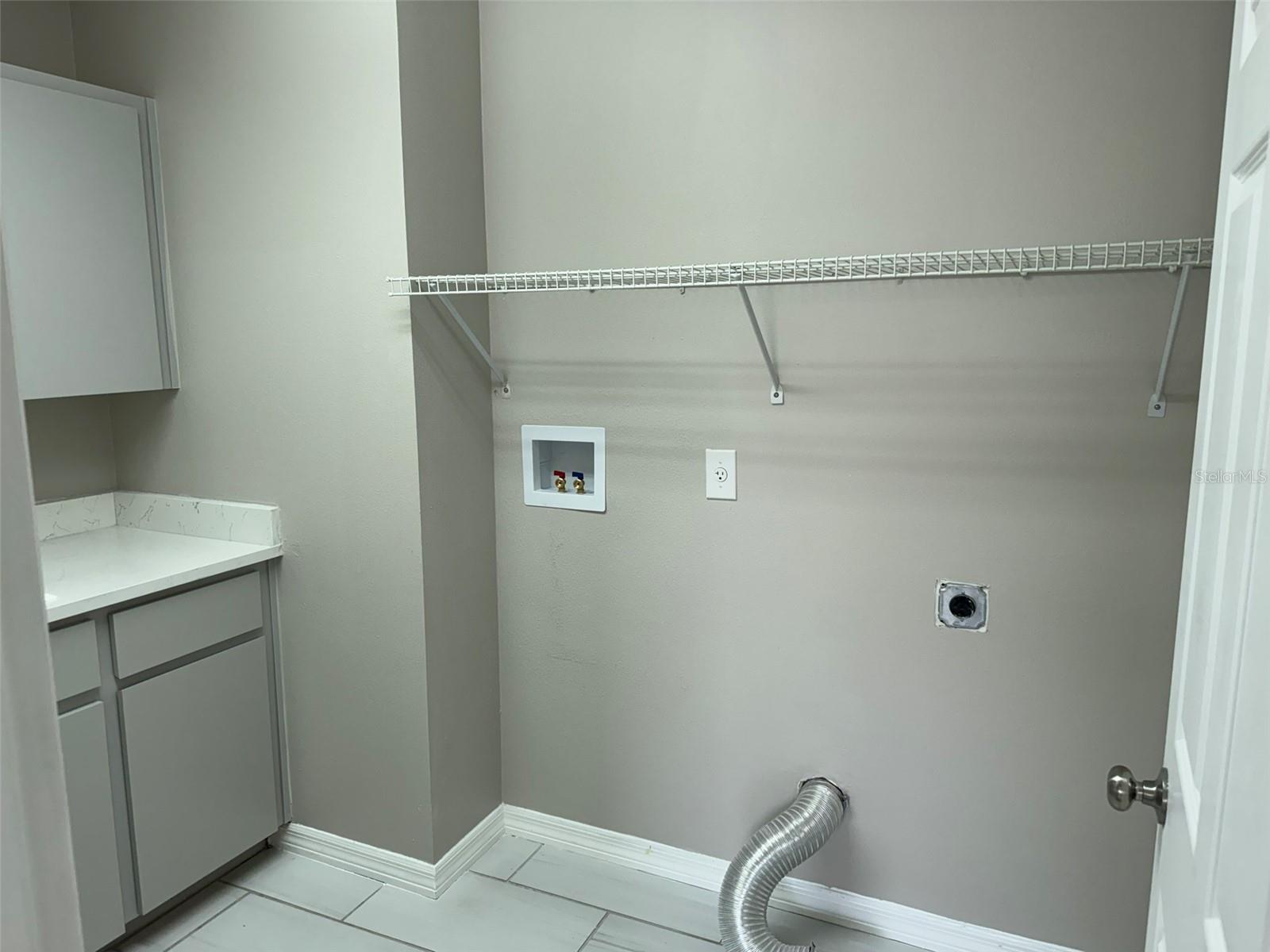 10104 BEEFMASTER CT — photo 17