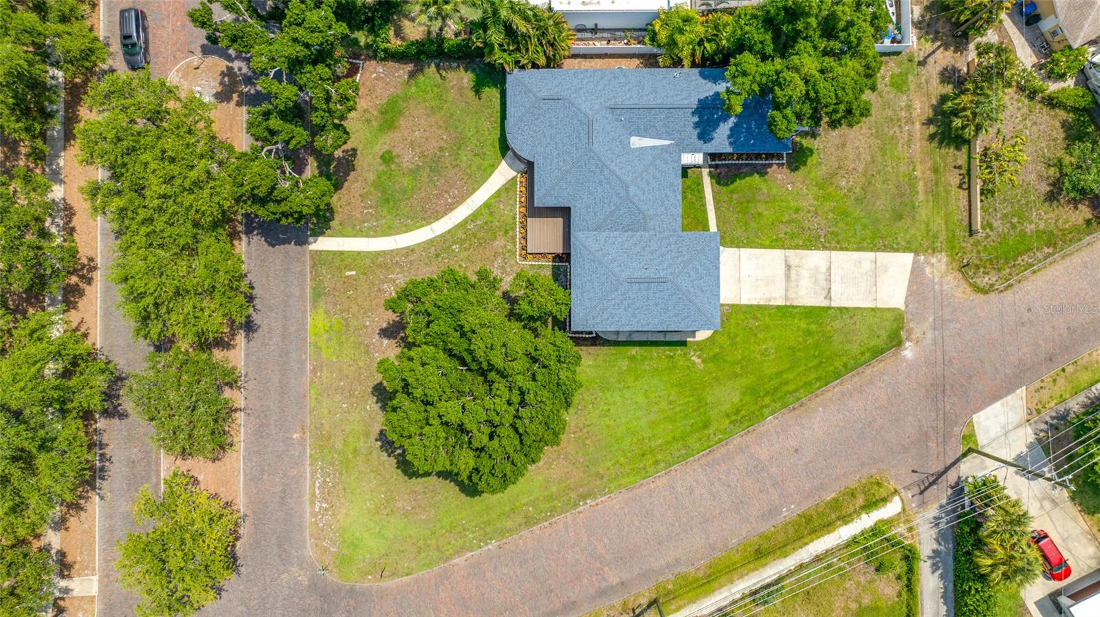 380 VILLAGRANDE AVE S — photo 85