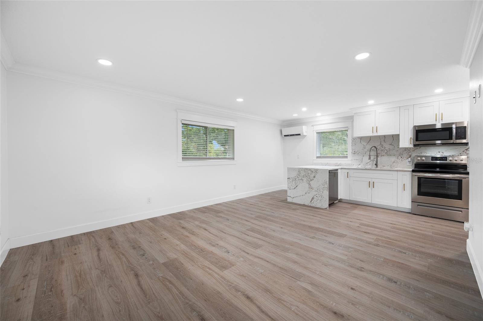 380 VILLAGRANDE AVE S — photo 75