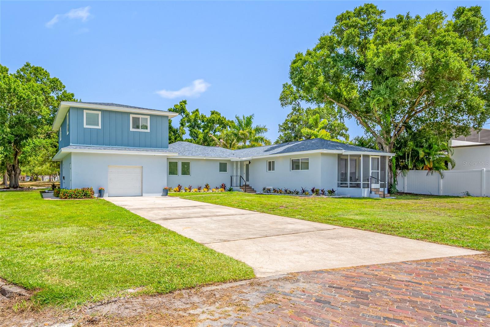 380 VILLAGRANDE AVE S — photo 7