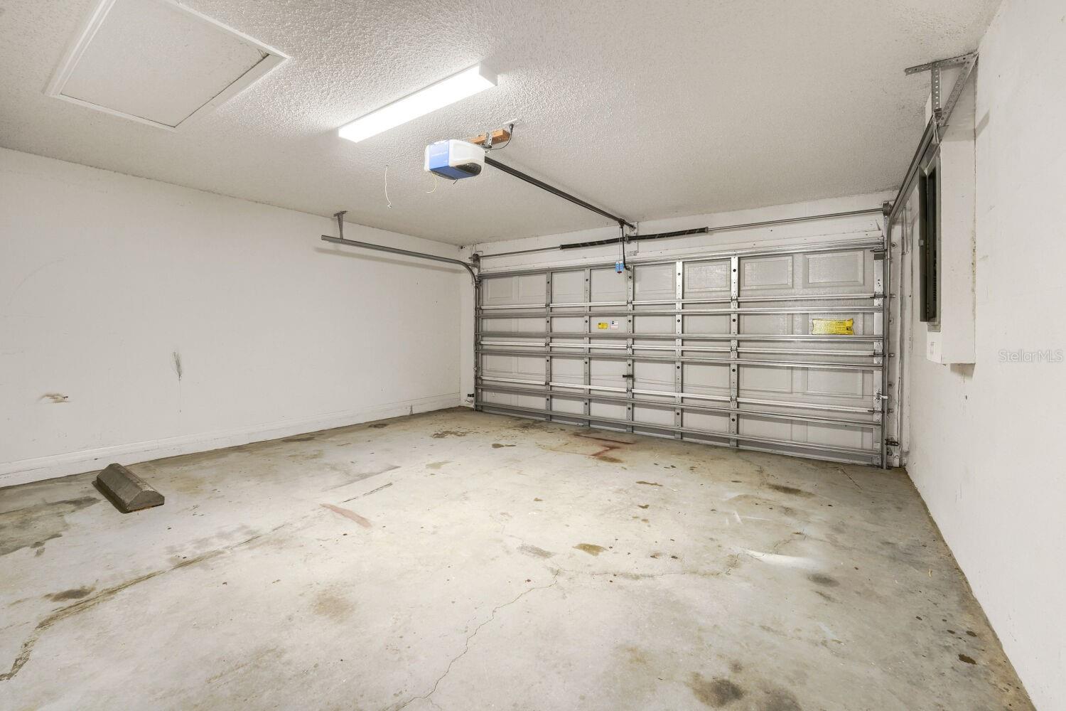 17037 HOLMBY CT — photo 29