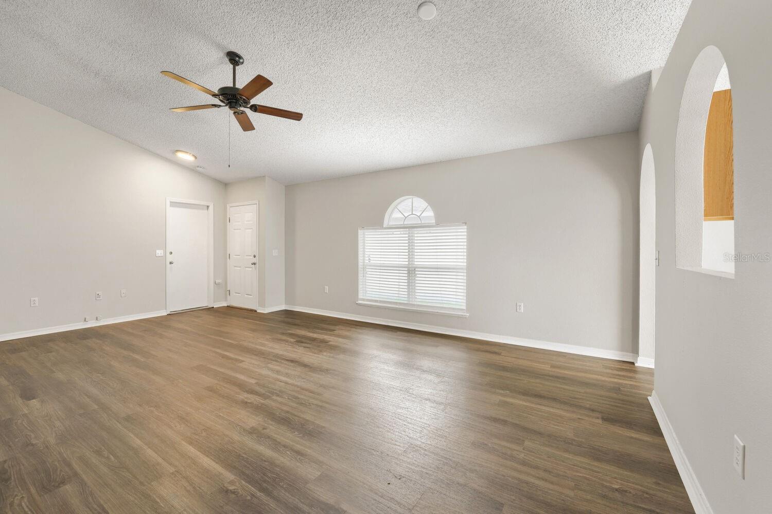 17037 HOLMBY CT — photo 11