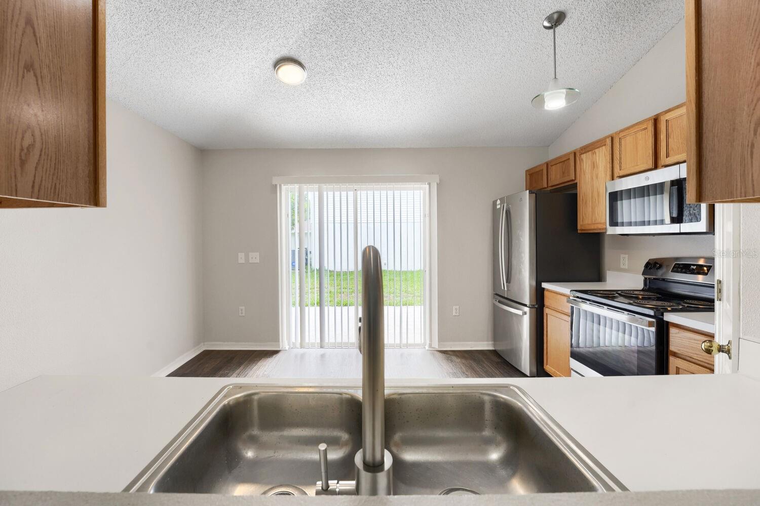 17037 HOLMBY CT — photo 15