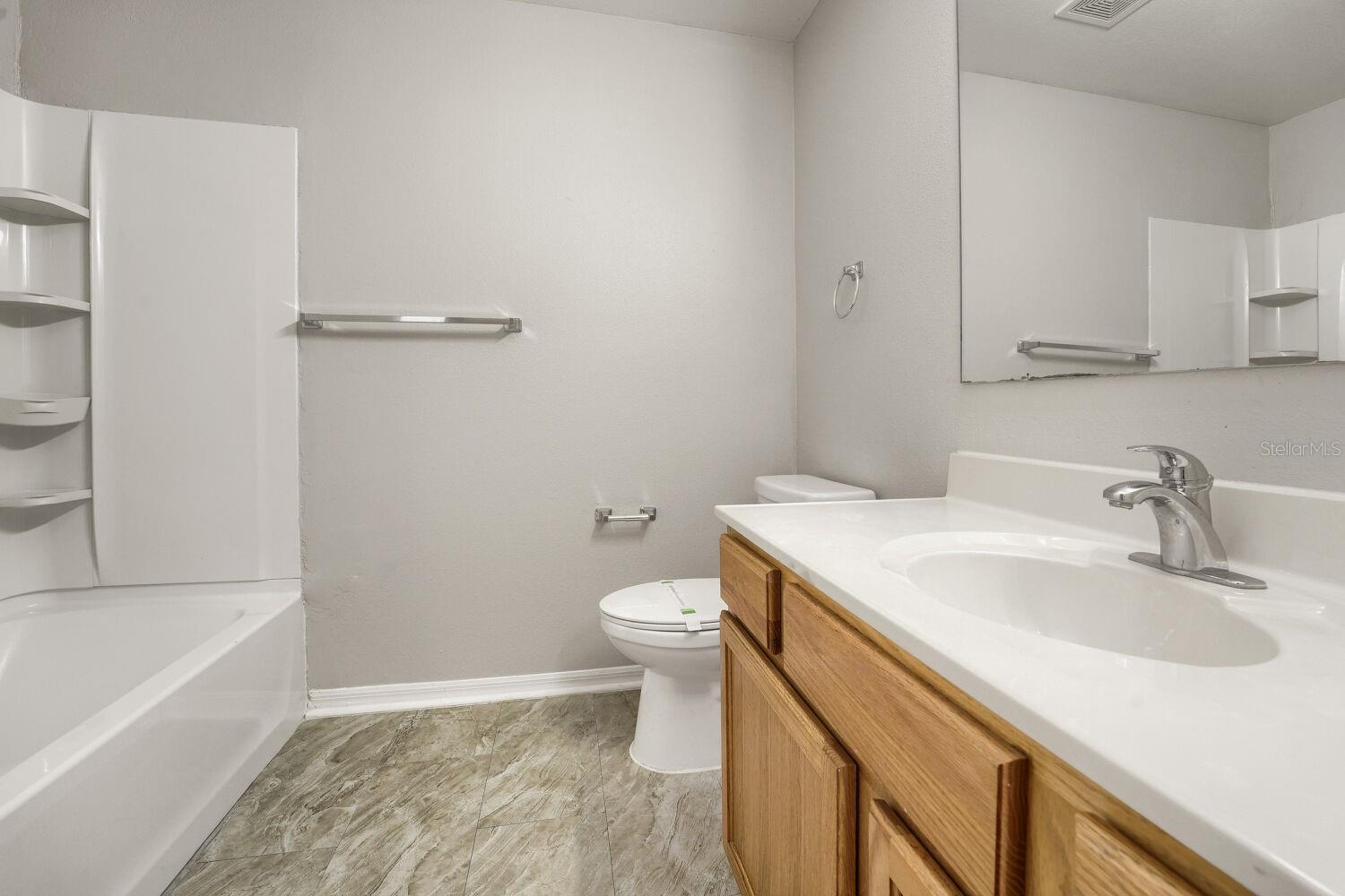 17037 HOLMBY CT — photo 26