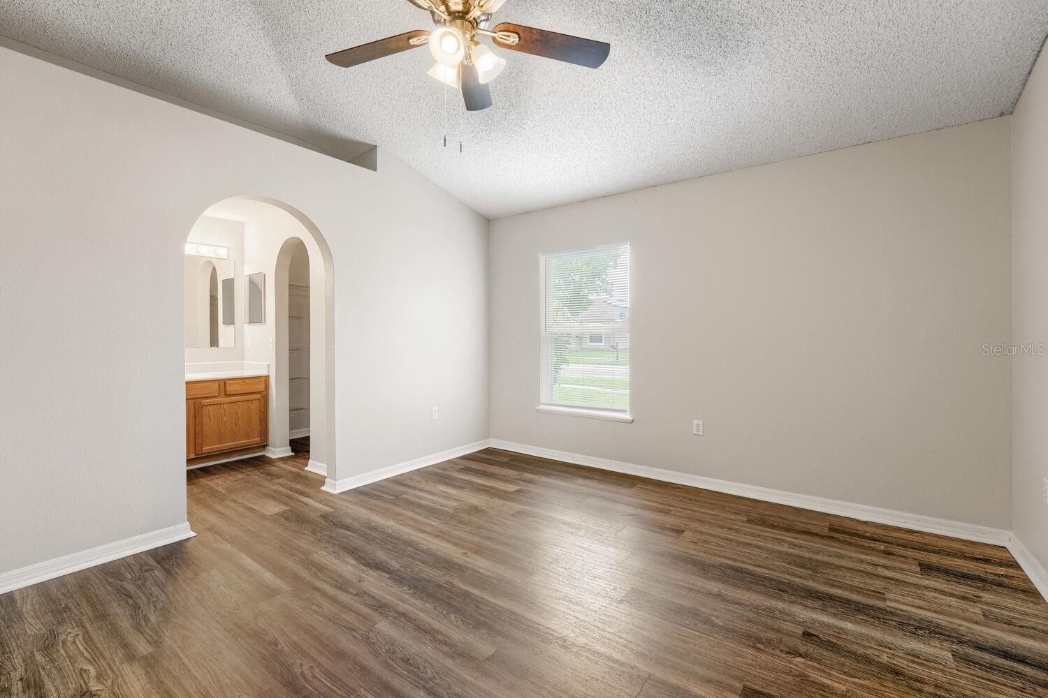17037 HOLMBY CT — photo 9