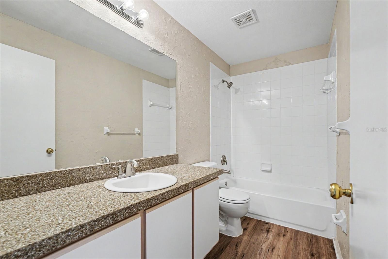 2125 FLUORSHIRE DR — photo 11
