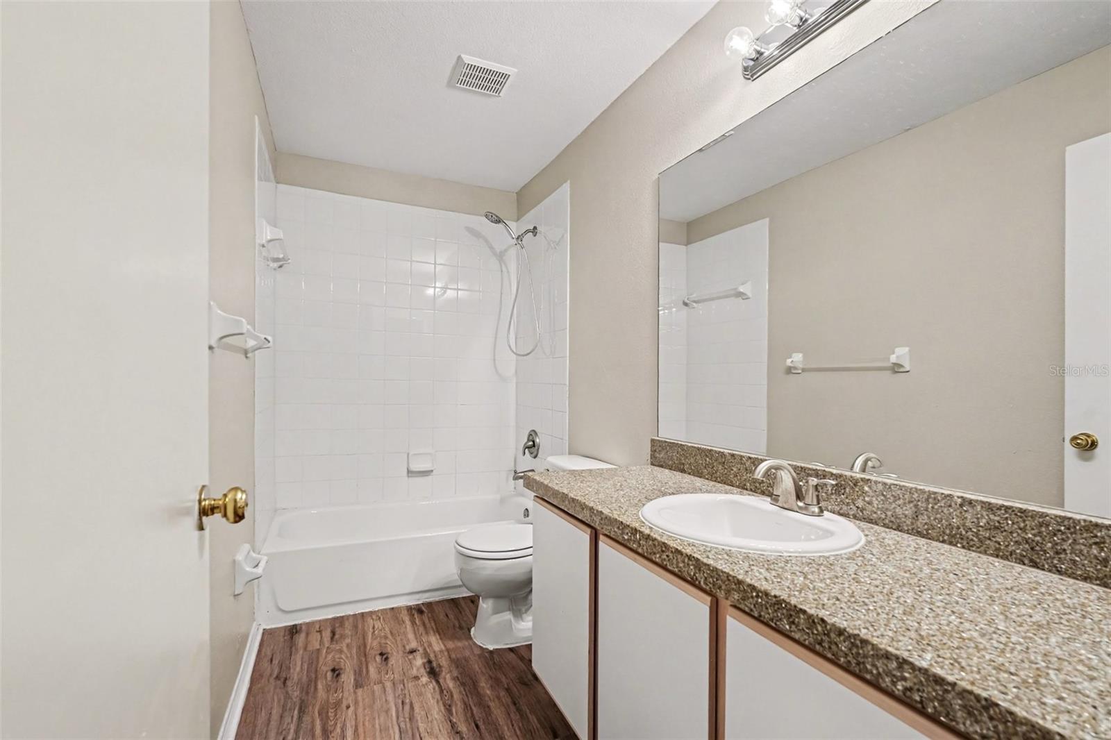 2125 FLUORSHIRE DR — photo 4