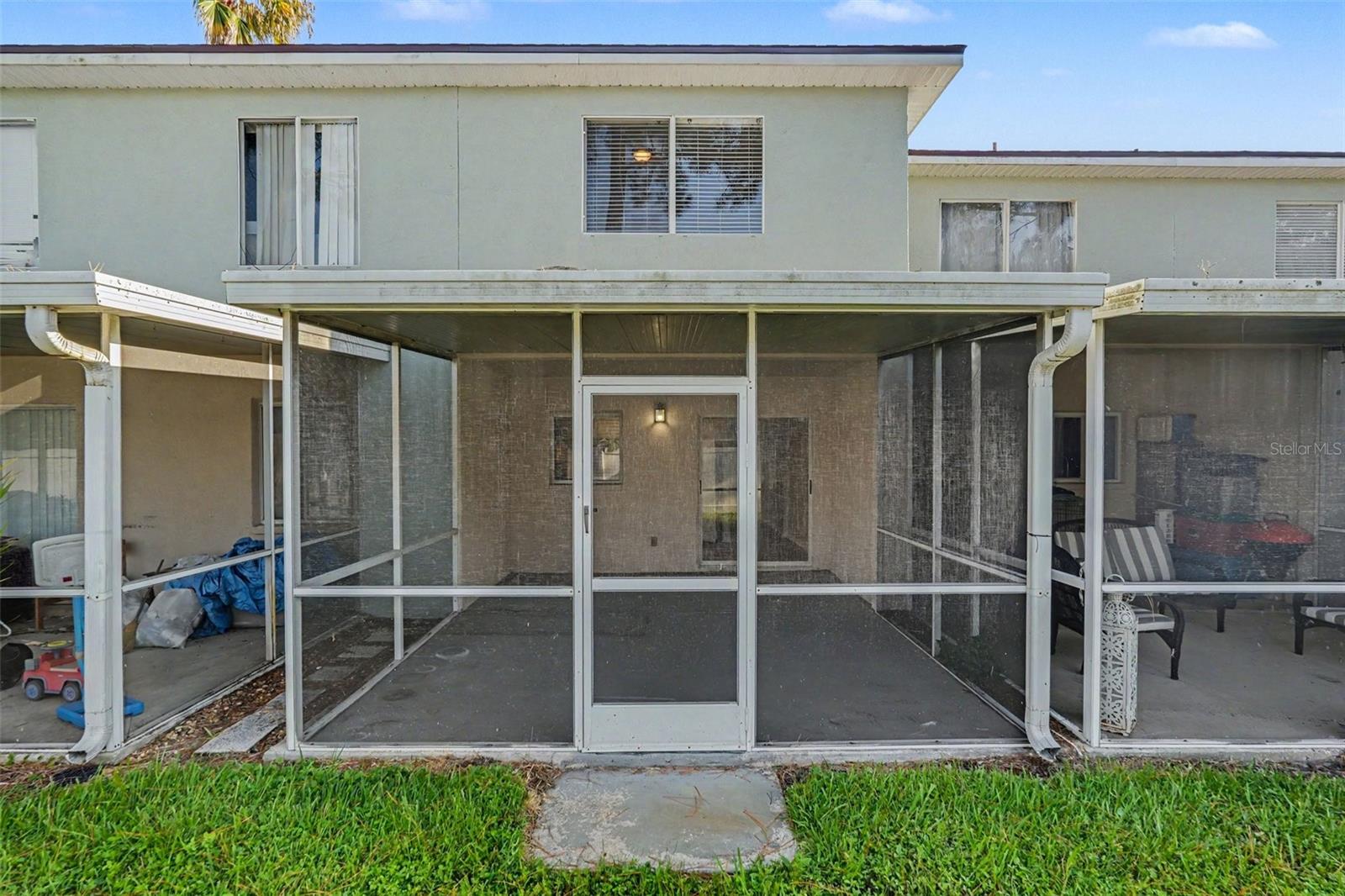 2125 FLUORSHIRE DR — photo 16