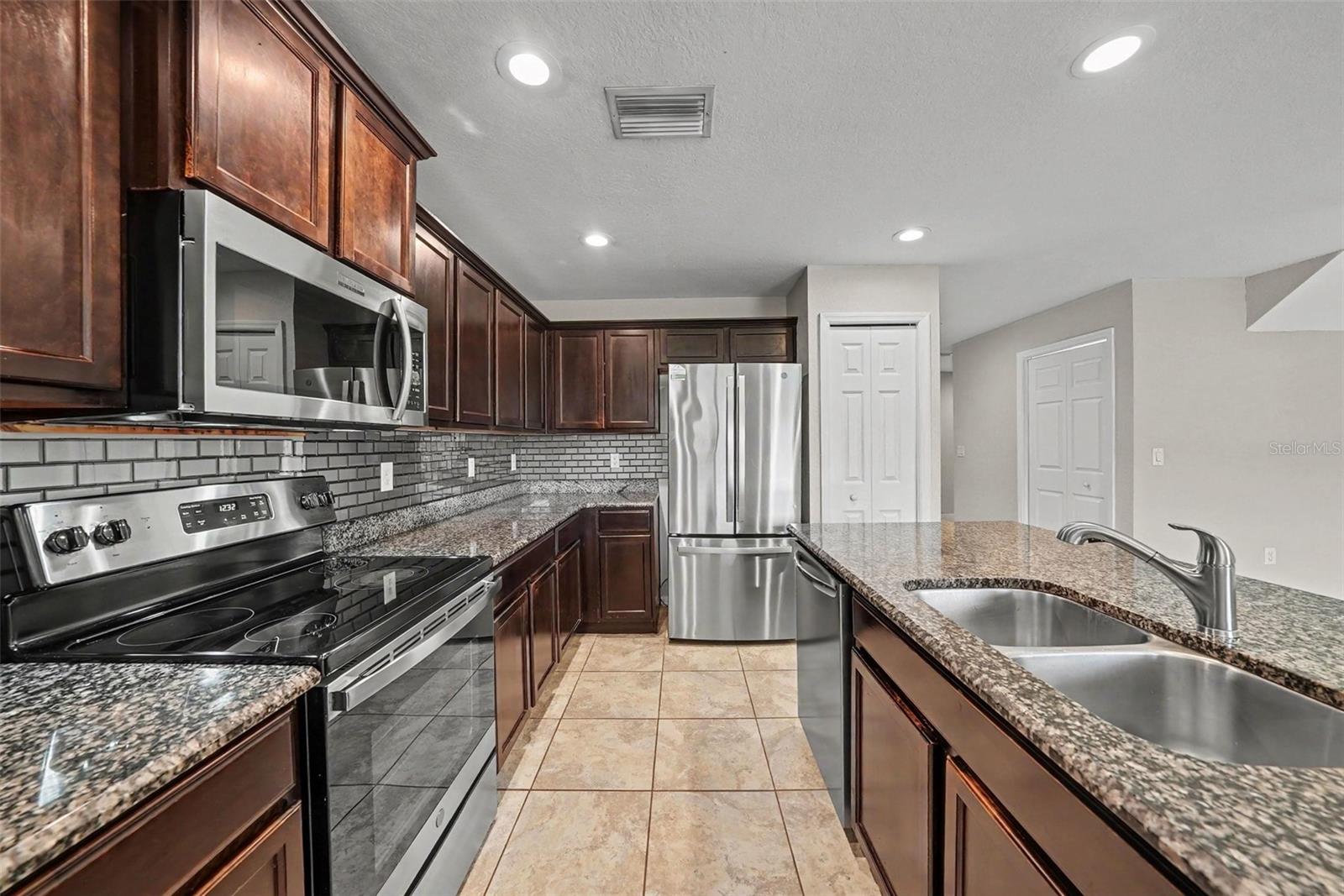 5042 CHIPOTLE LN — photo 6