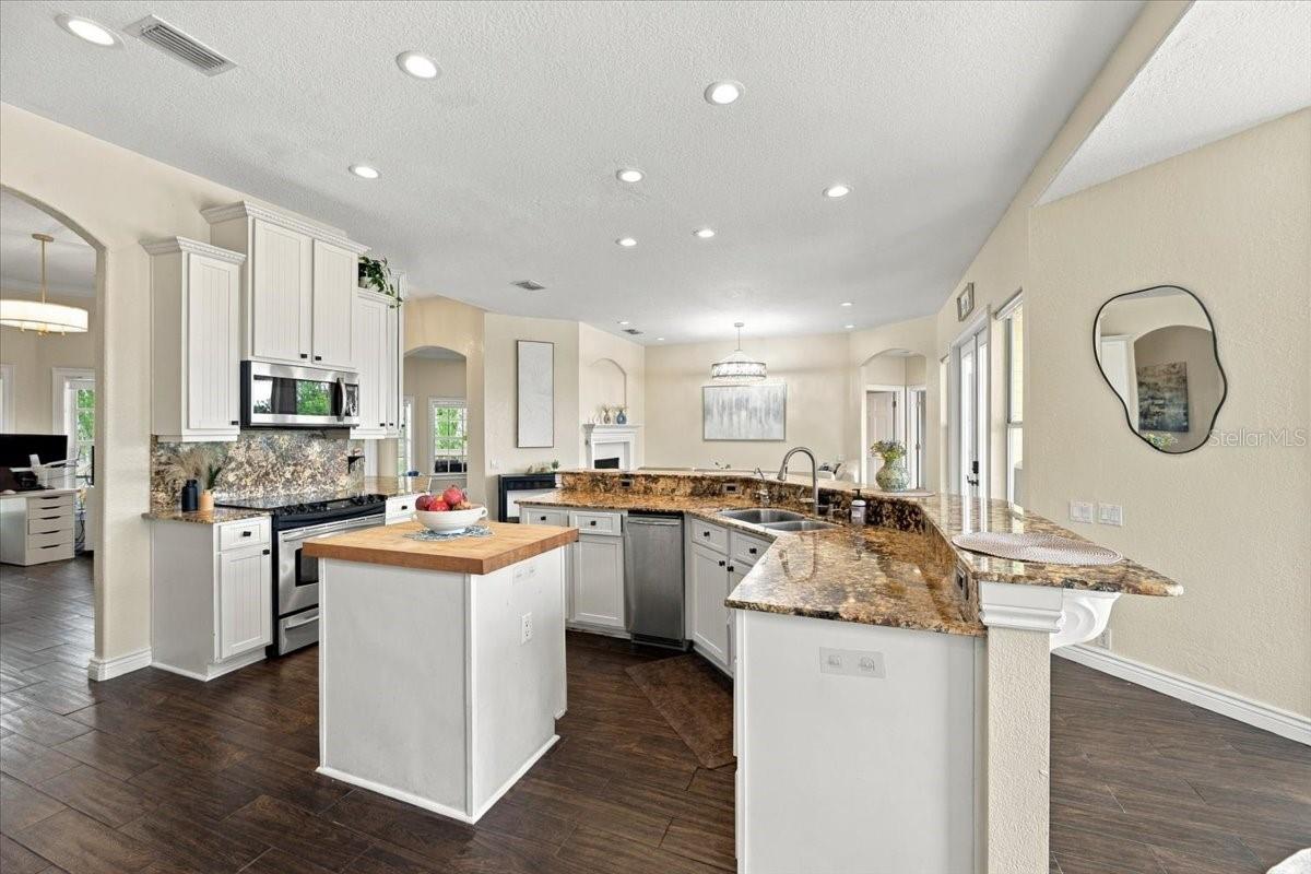 17802 SAINT LUCIA ISLE DR — photo 22