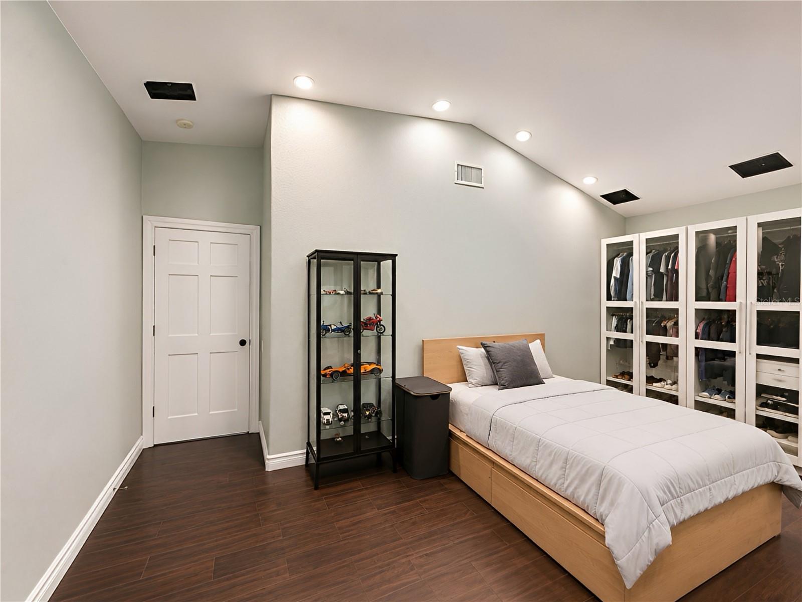 17802 SAINT LUCIA ISLE DR — photo 61