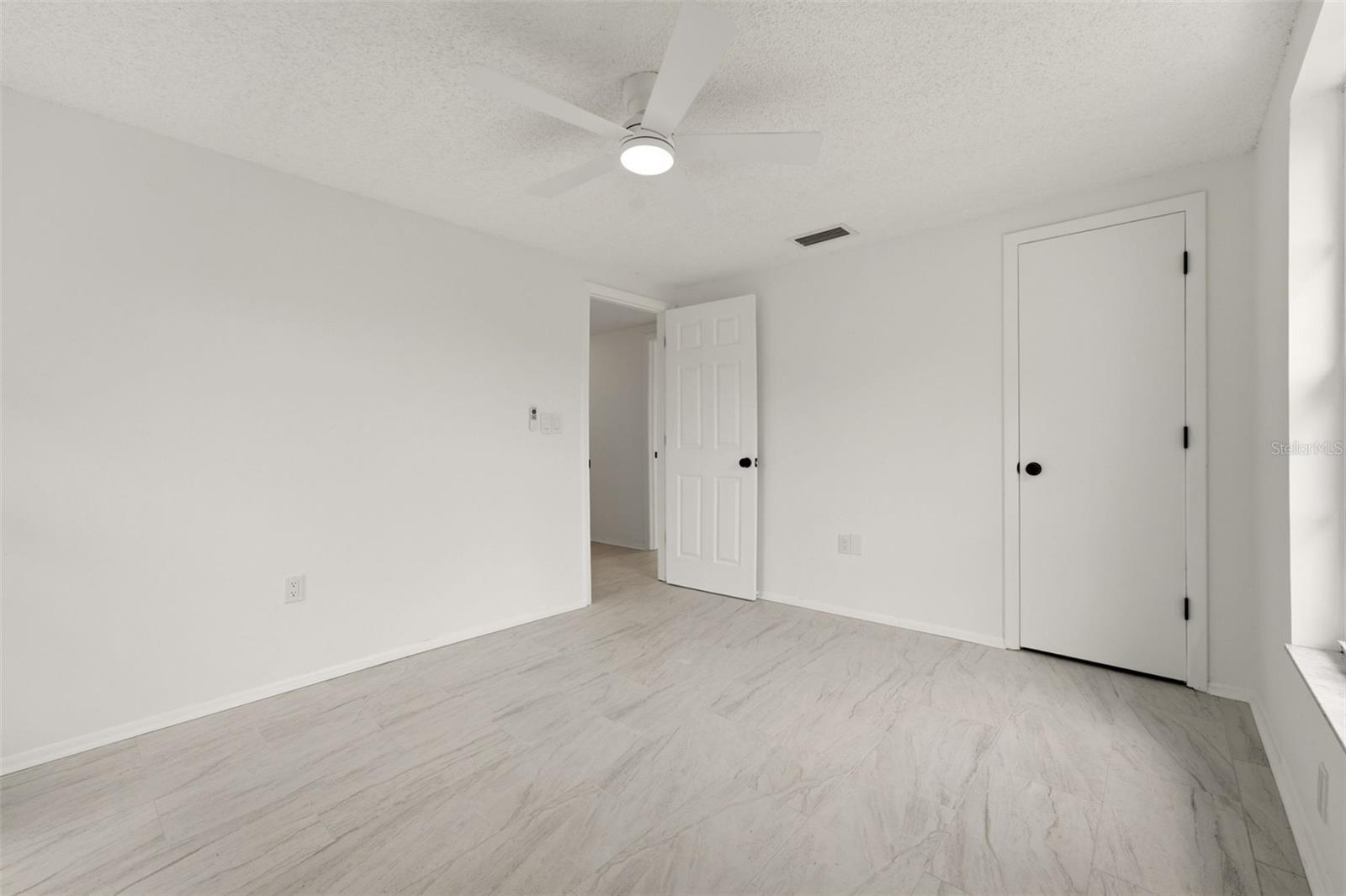4731 ATLANTIC AVE — photo 20