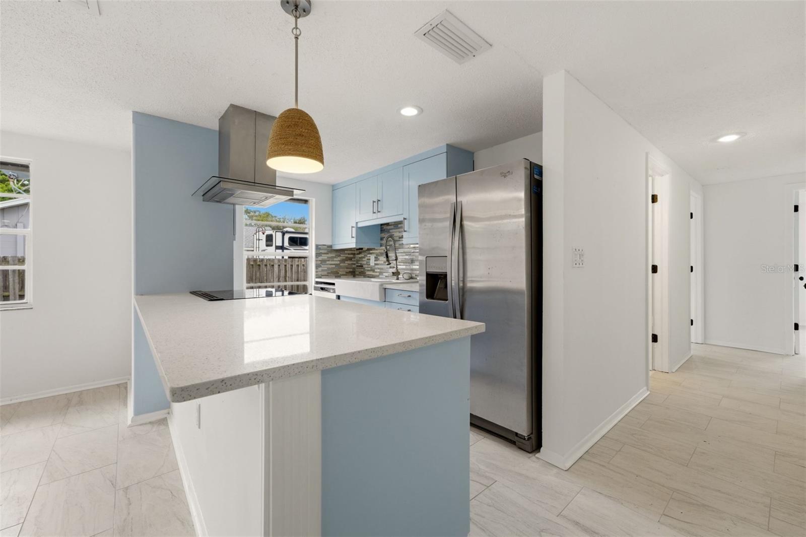 4731 ATLANTIC AVE — photo 8