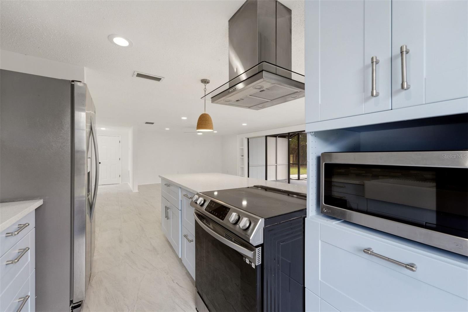 4731 ATLANTIC AVE — photo 10