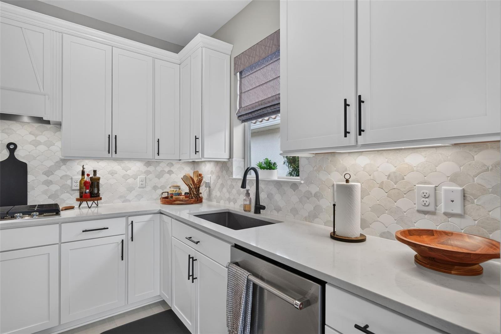 10004 CORAL SHORE DR — photo 34