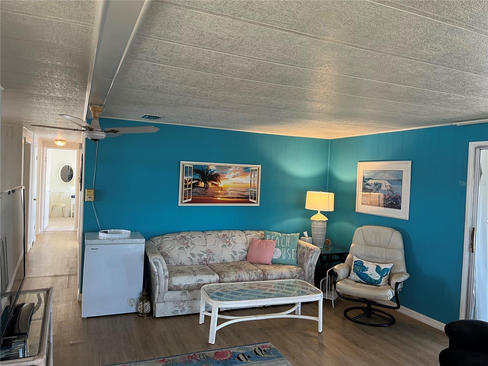 609 CERVINA DR — photo 8