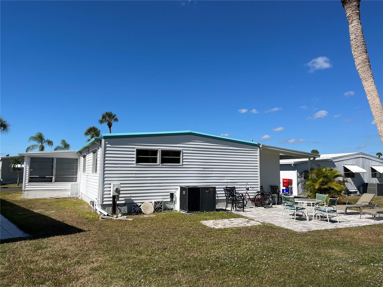 609 CERVINA DR — photo 6