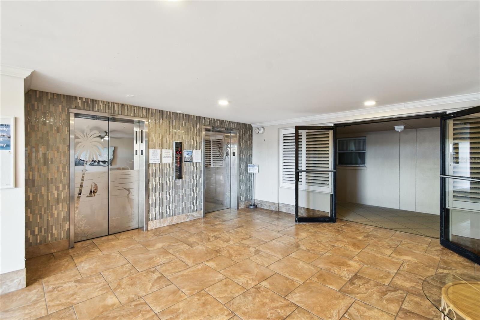 5200 BRITTANY DR S #1508 — photo 17