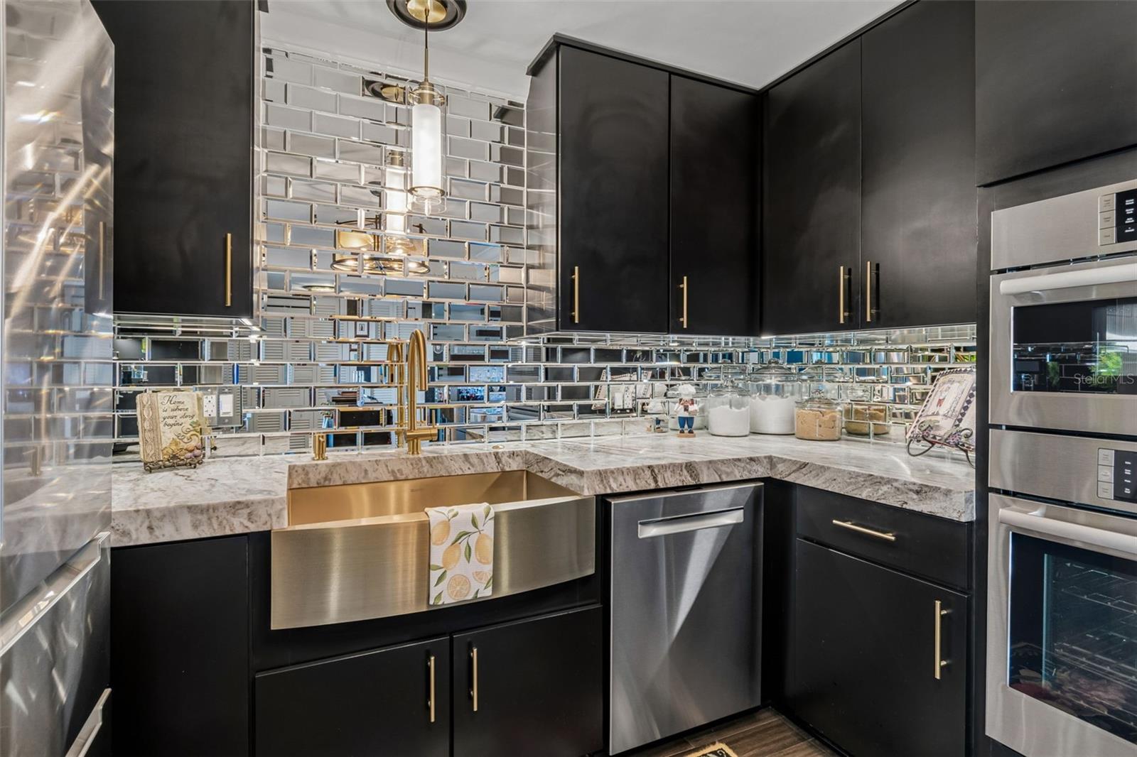 5200 BRITTANY DR S #1508 — photo 4