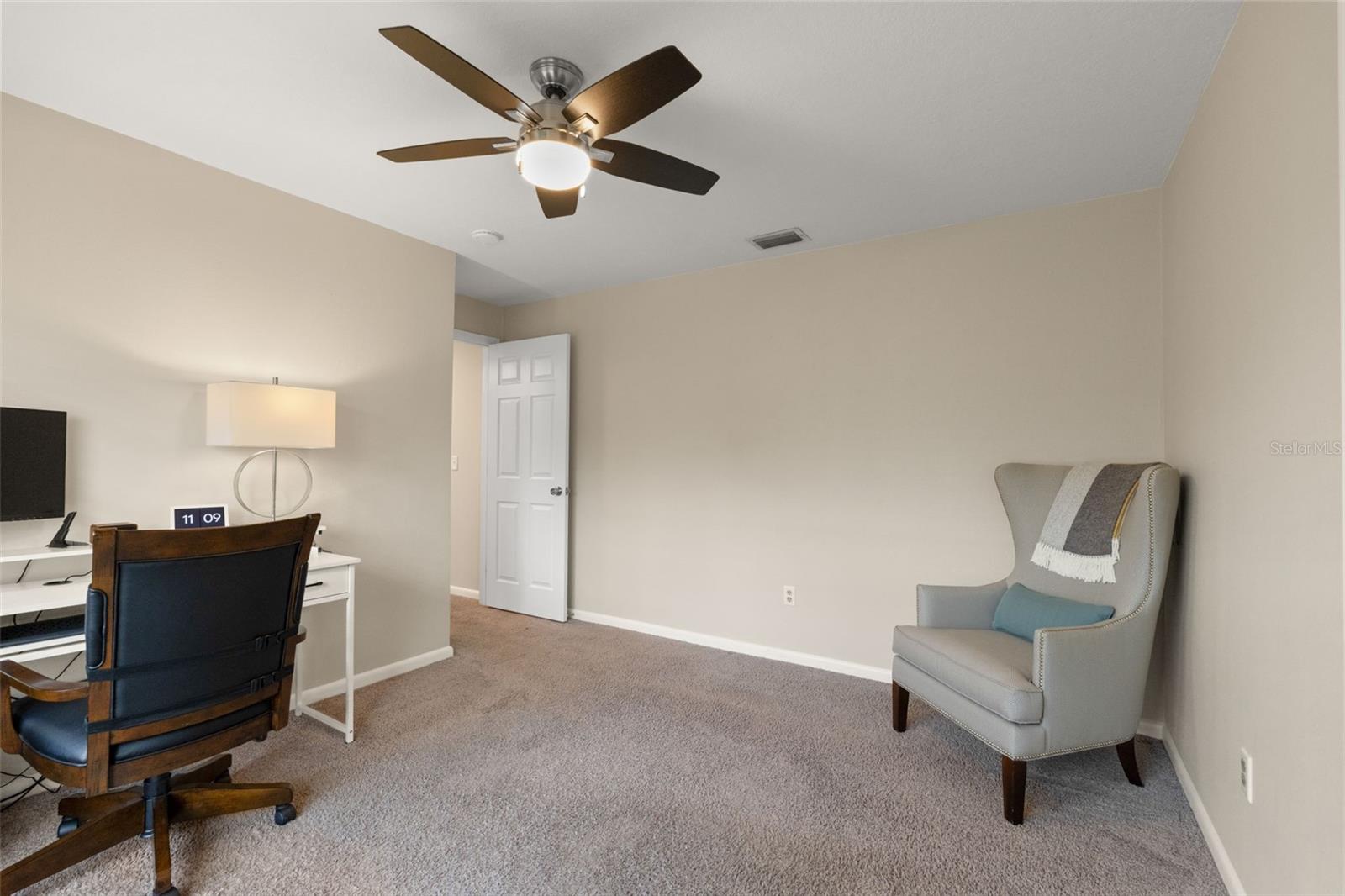 13916 MIDDLE PARK DR — photo 22