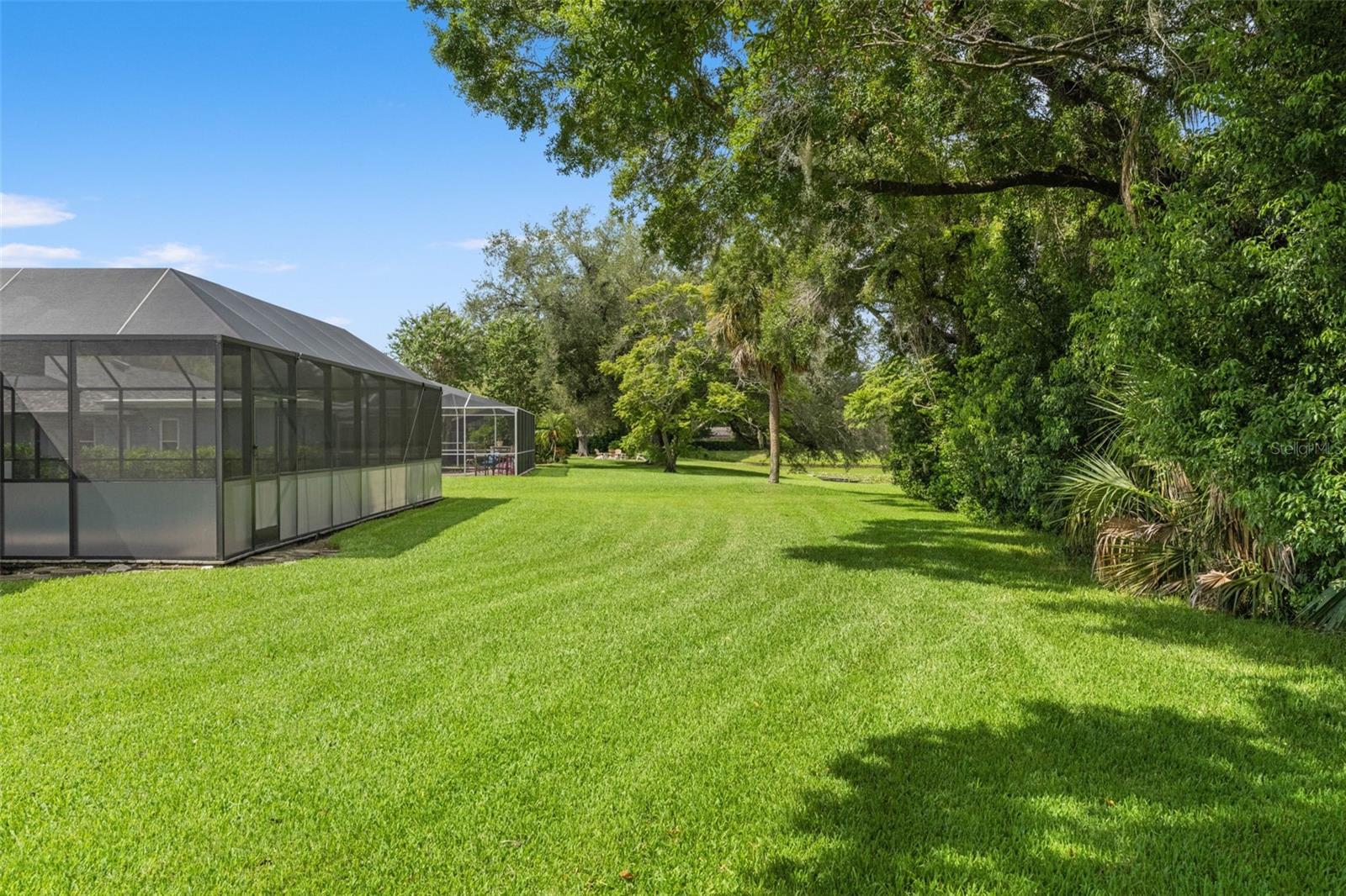 13916 MIDDLE PARK DR — photo 30