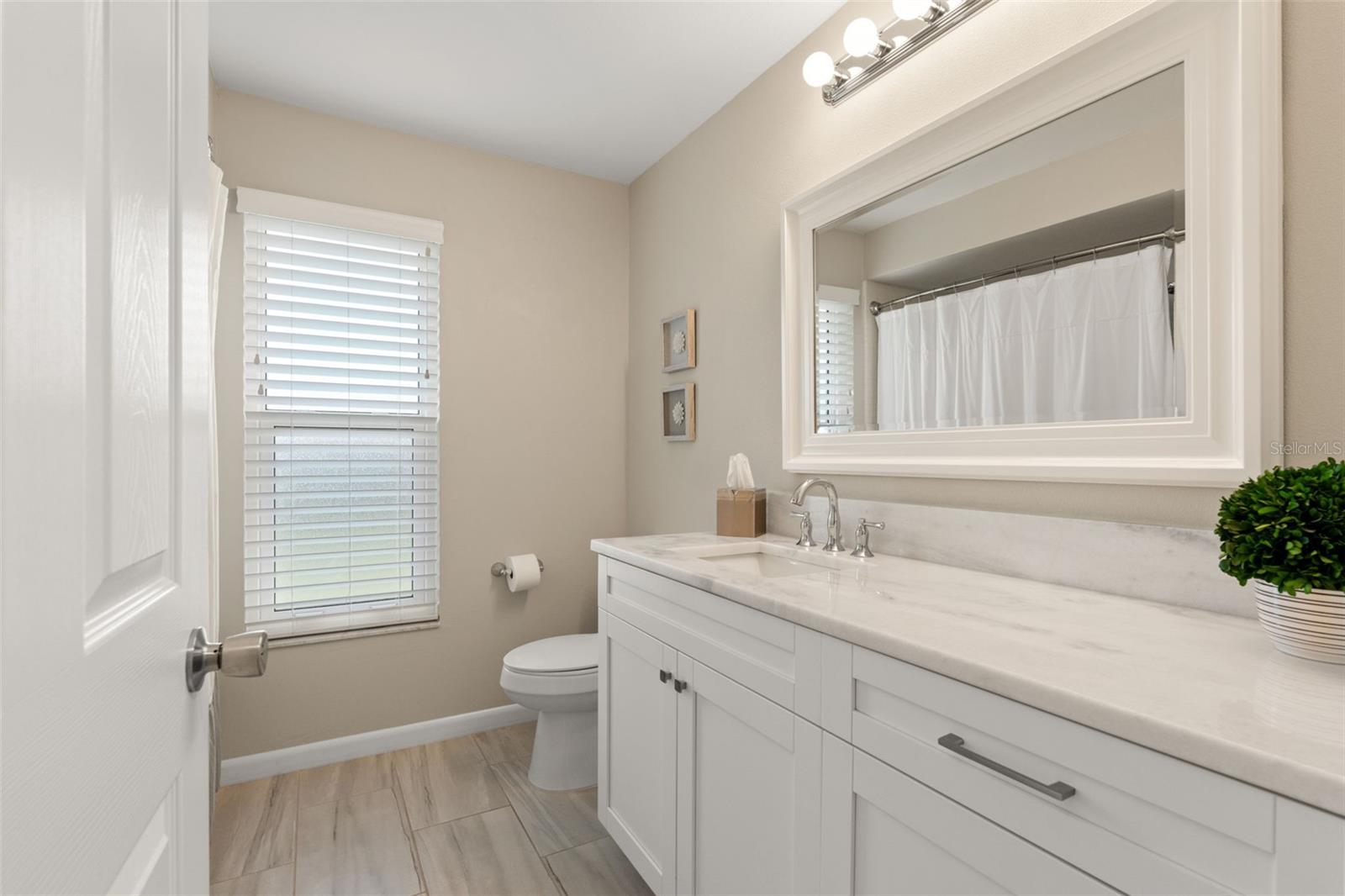 13916 MIDDLE PARK DR — photo 23