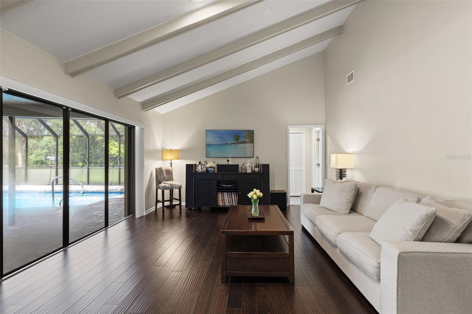 13916 MIDDLE PARK DR — photo 3