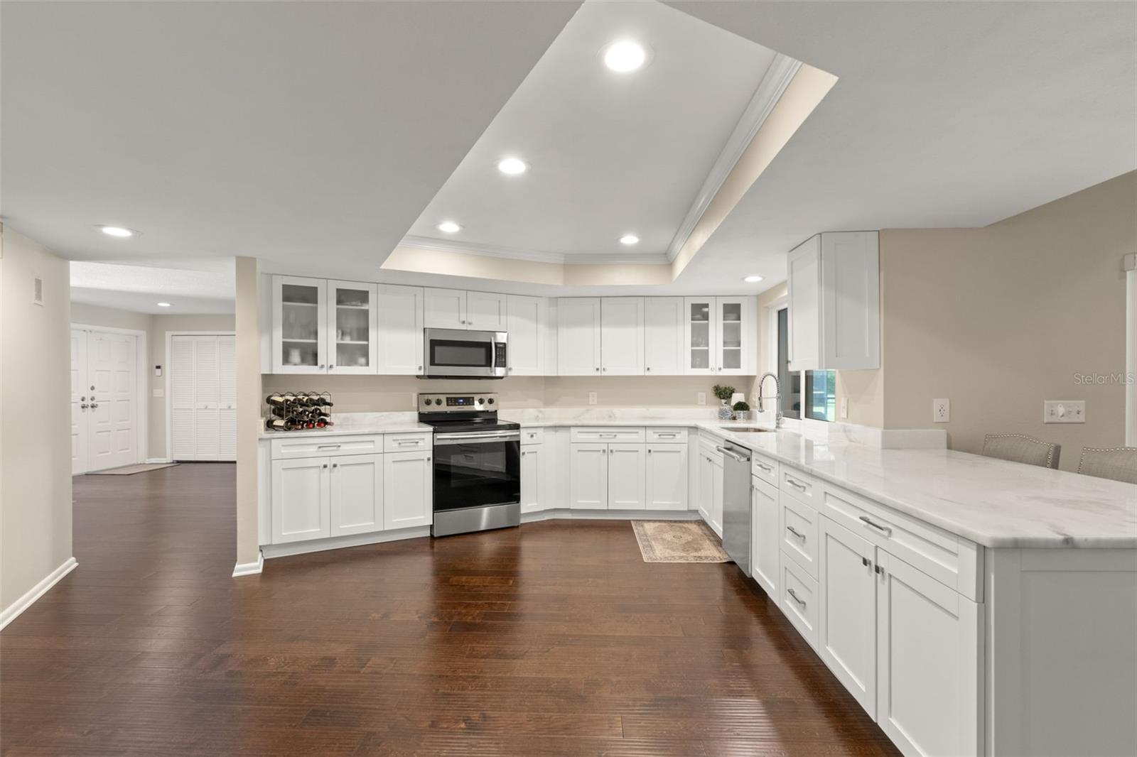 13916 MIDDLE PARK DR — photo 18