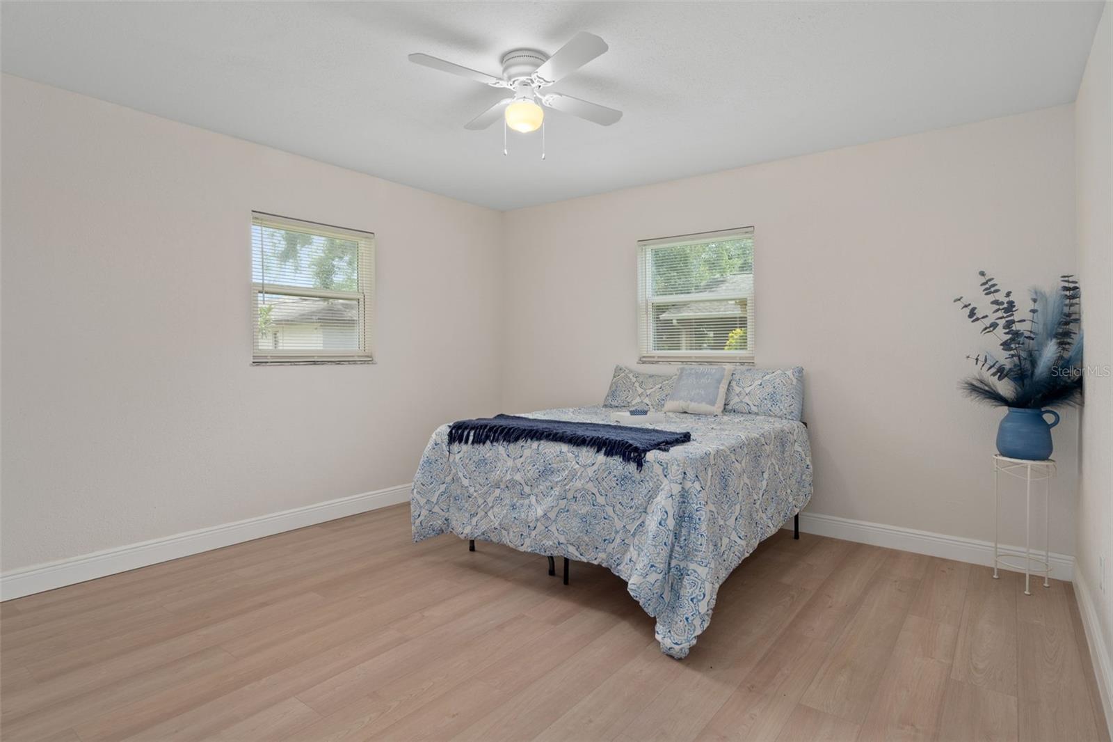 8643 WOODBRIDGE DR — photo 11