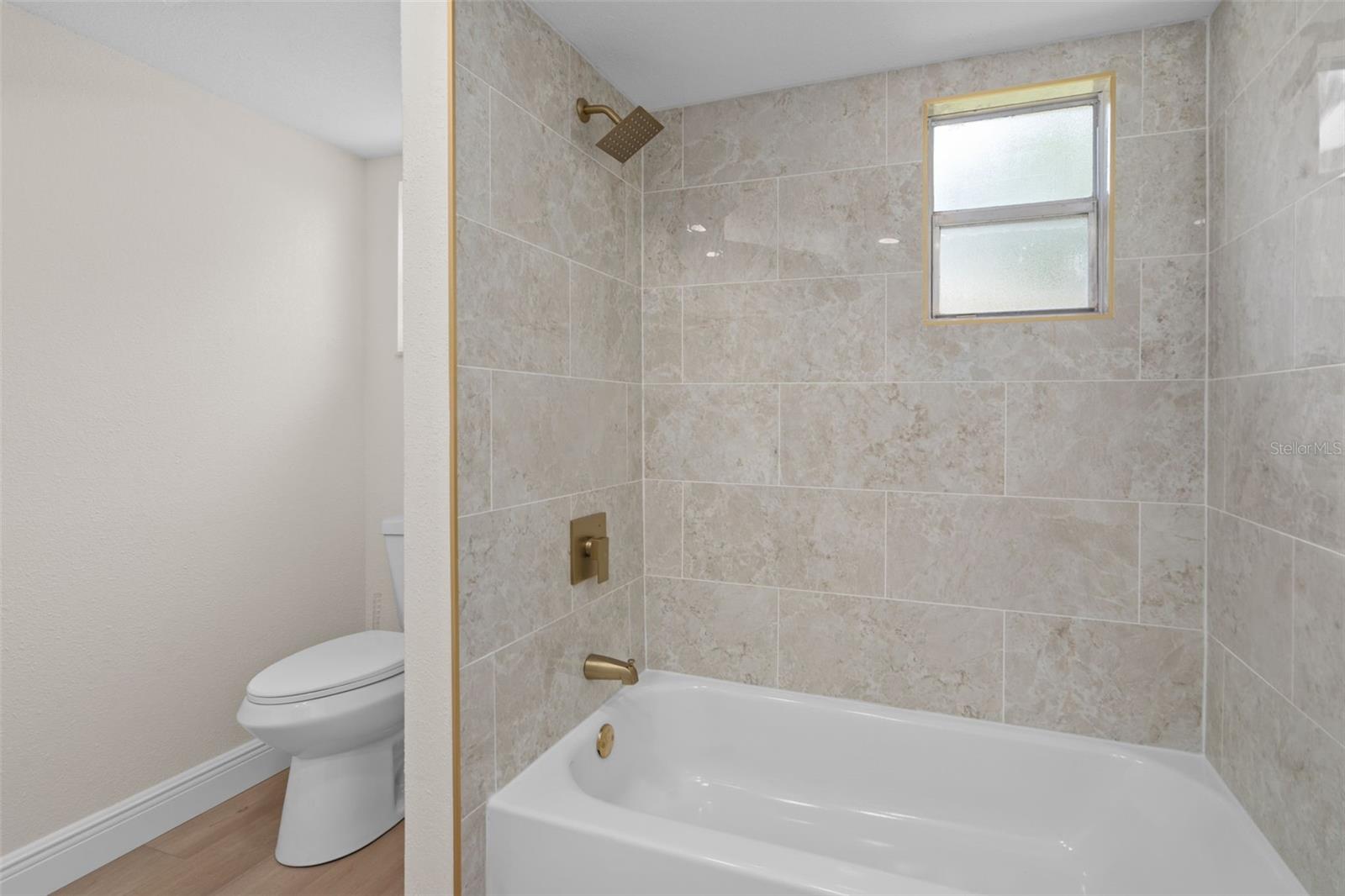 8643 WOODBRIDGE DR — photo 16