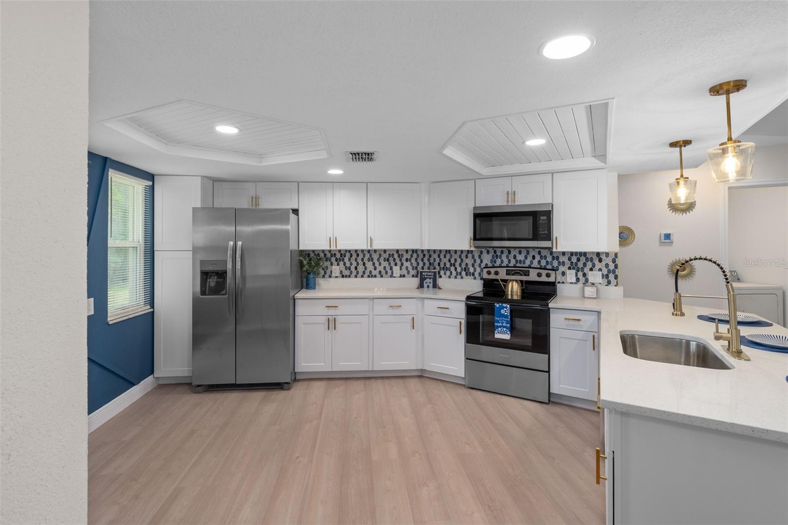8643 WOODBRIDGE DR — photo 8