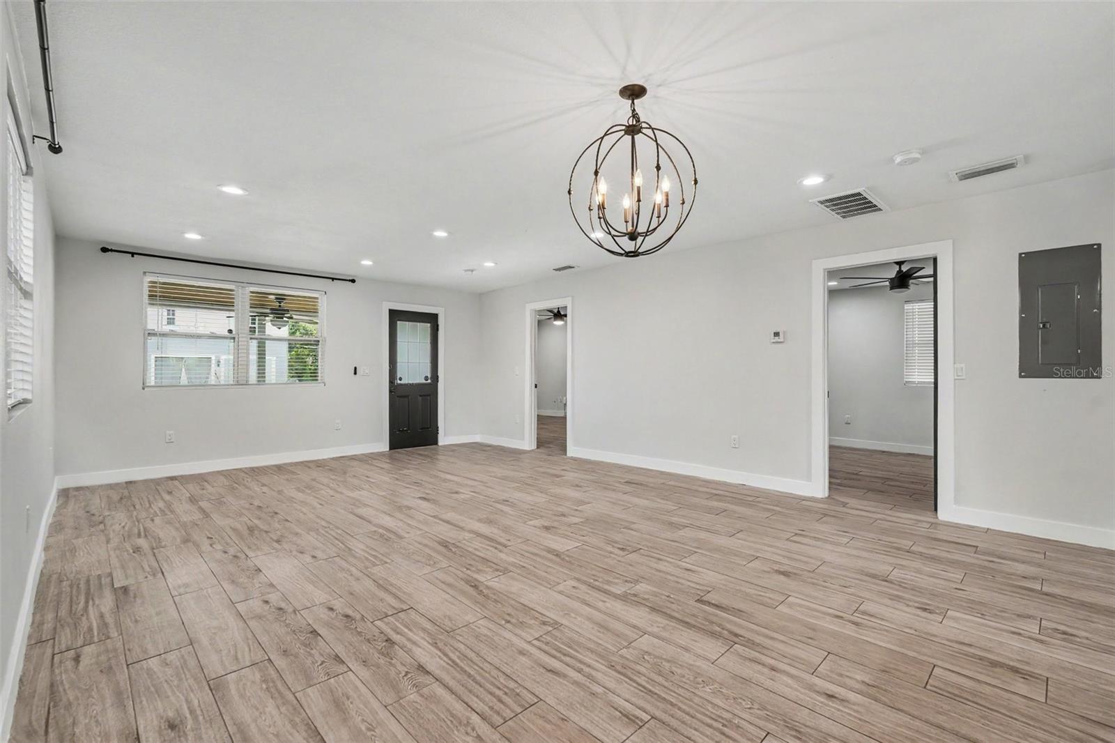 801 E BAKER ST — photo 10