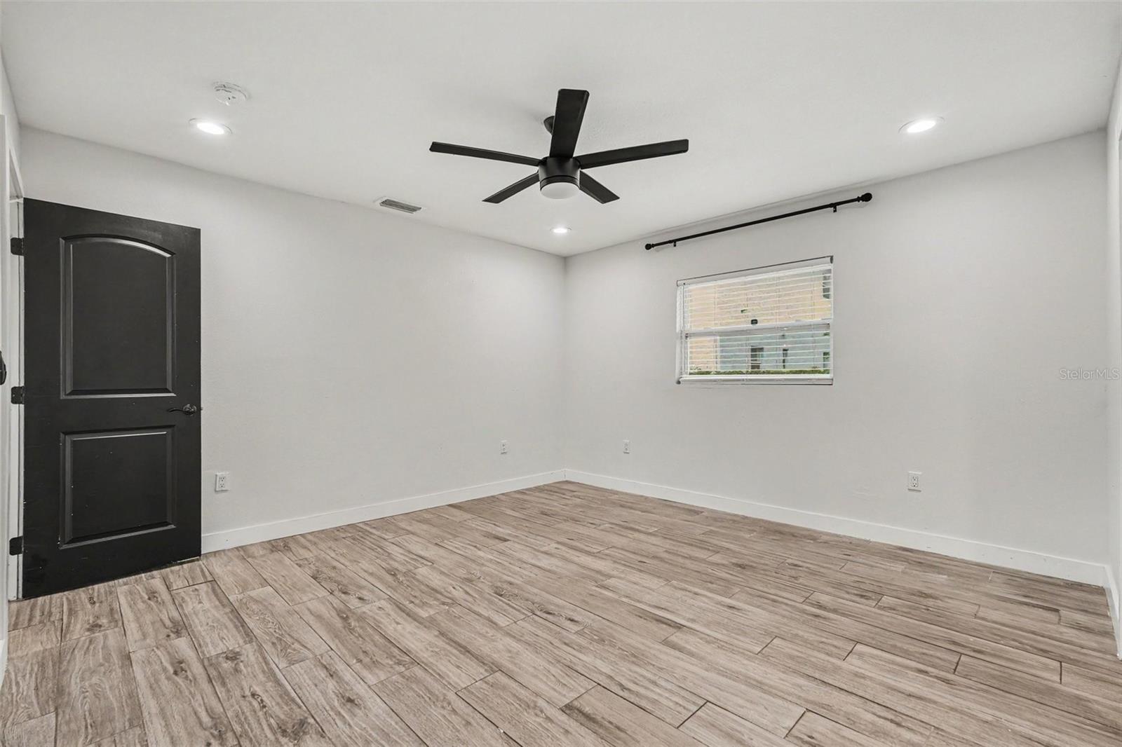 801 E BAKER ST — photo 26