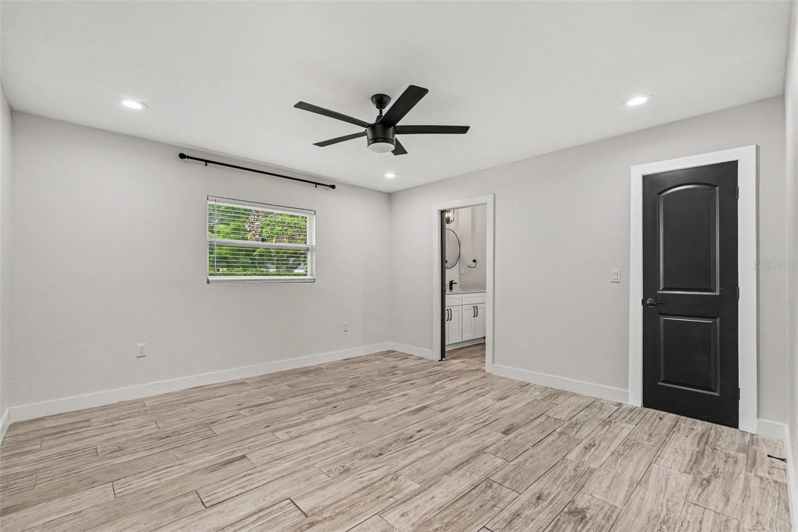 801 E BAKER ST — photo 33