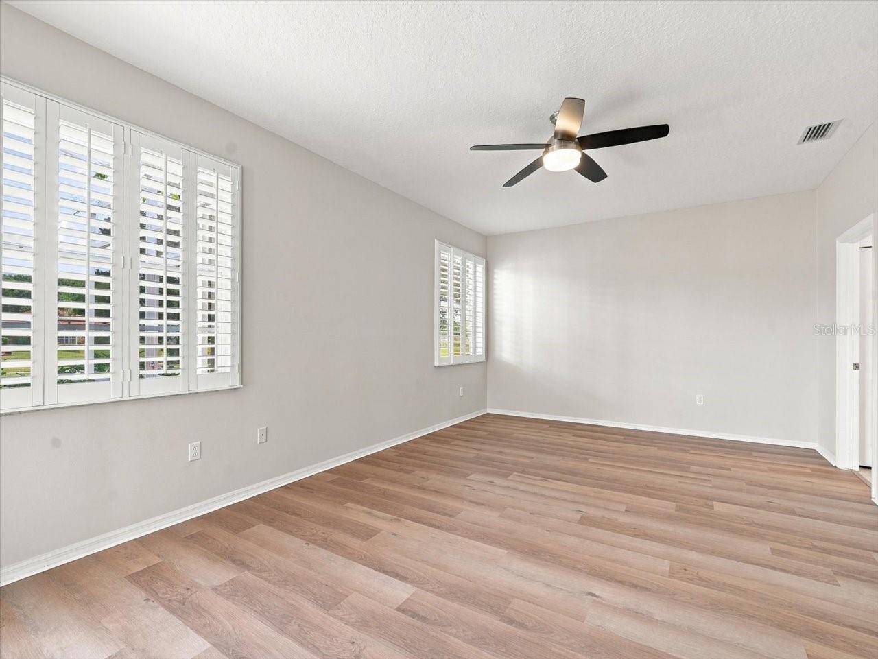 1333 LINDENWOOD DR — photo 50