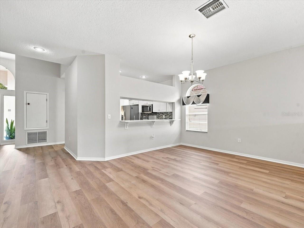 1333 LINDENWOOD DR — photo 42