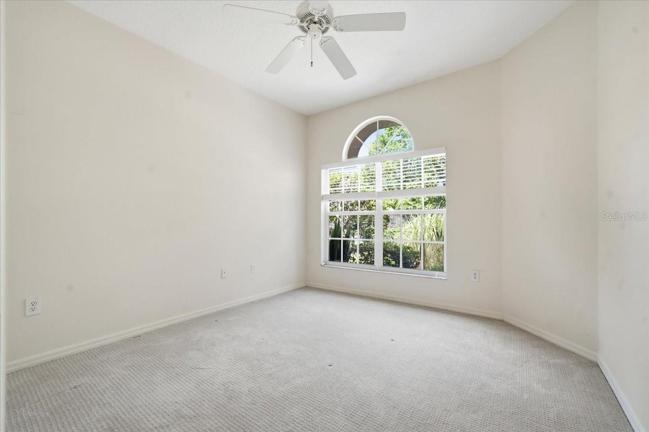 1333 LINDENWOOD DR — photo 17