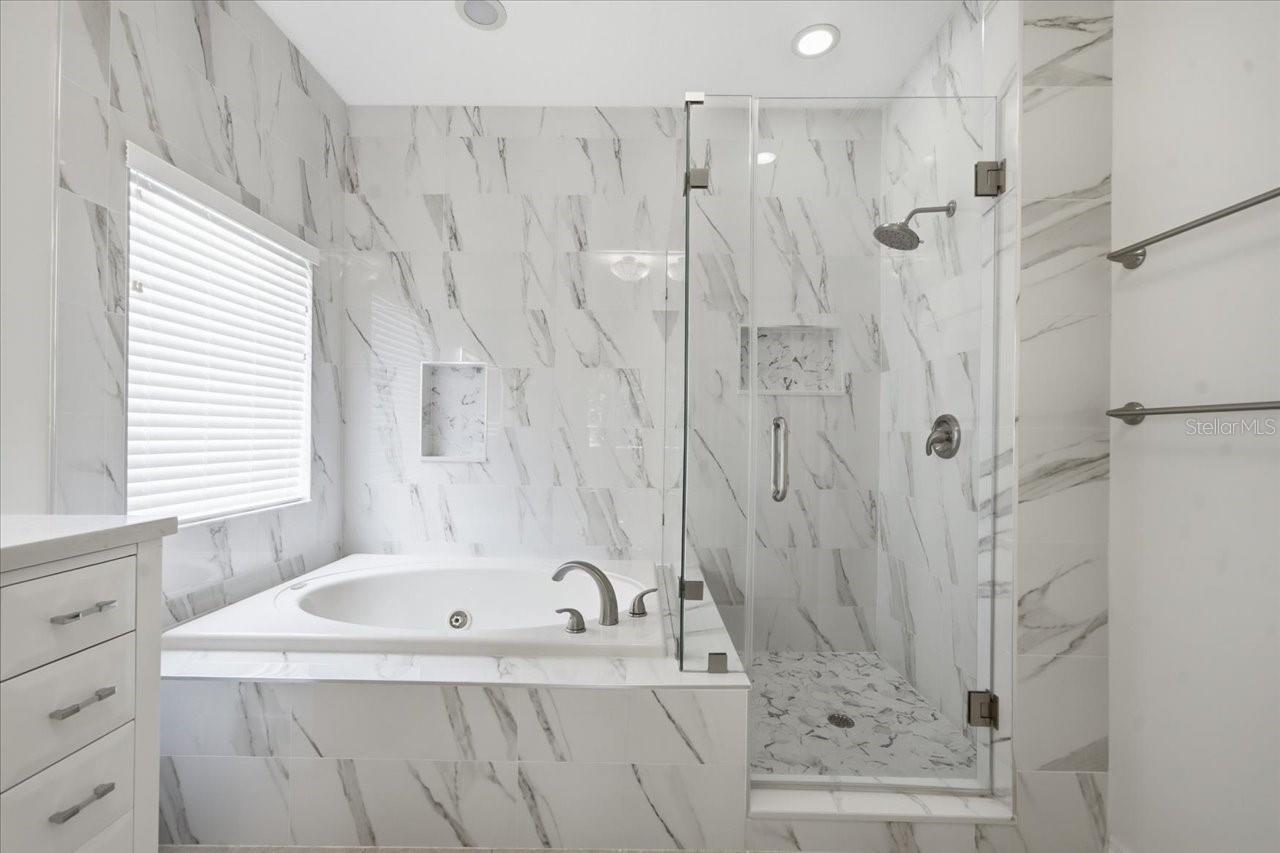 1333 LINDENWOOD DR — photo 15
