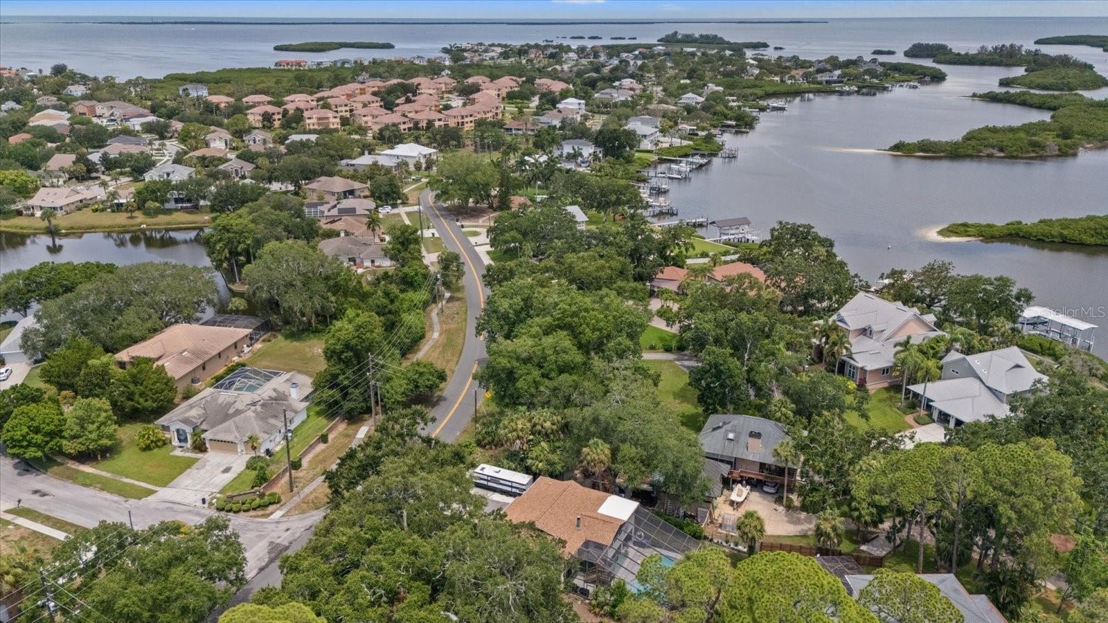 1410 RIVERSIDE DR — photo 75