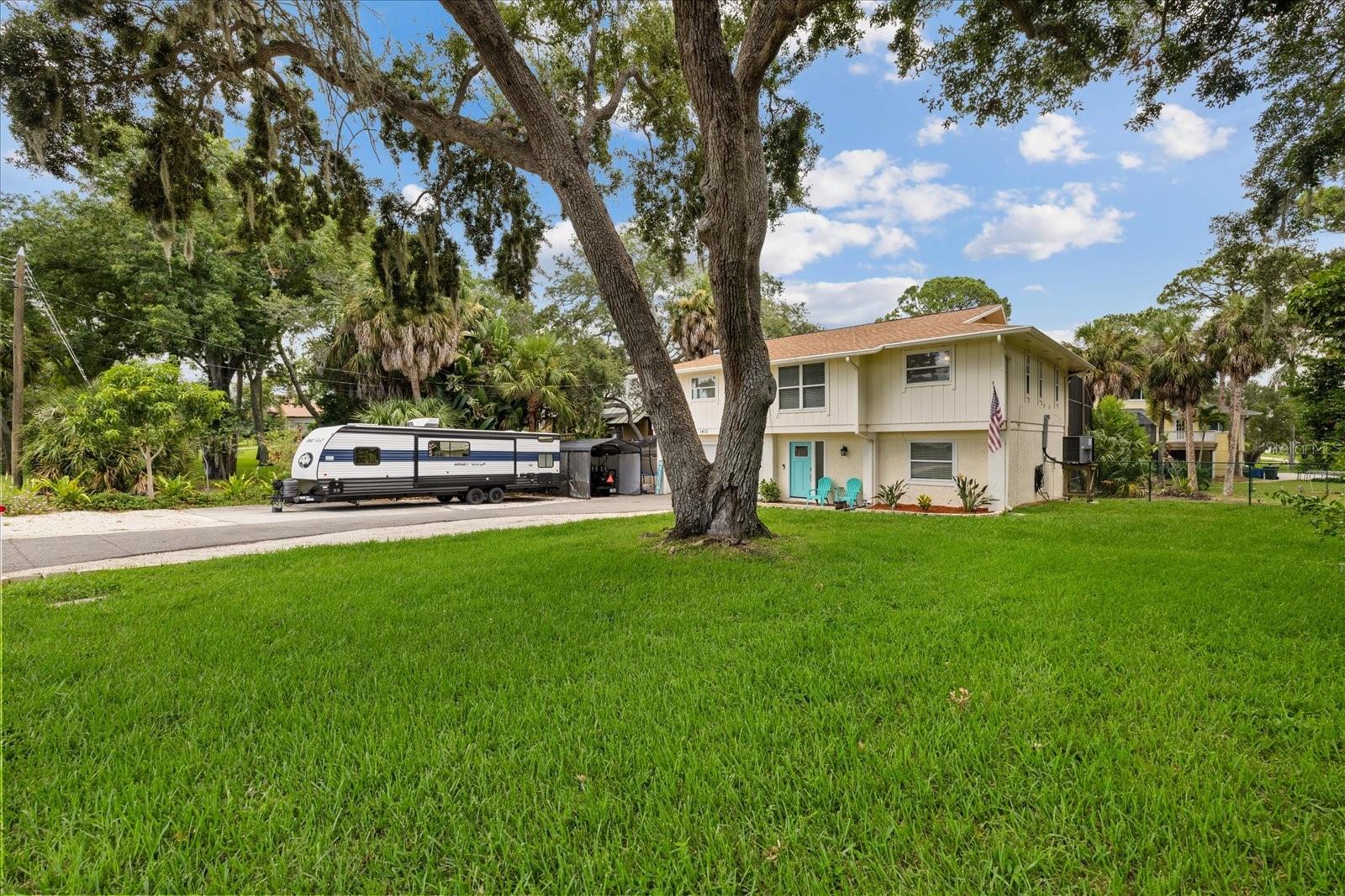1410 RIVERSIDE DR — photo 74