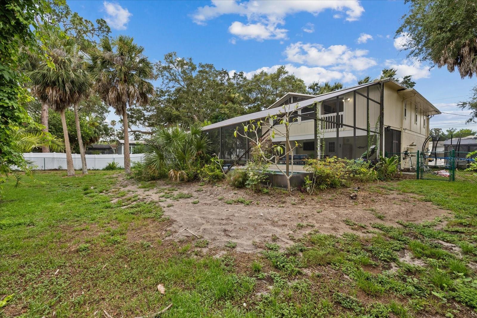 1410 RIVERSIDE DR — photo 69