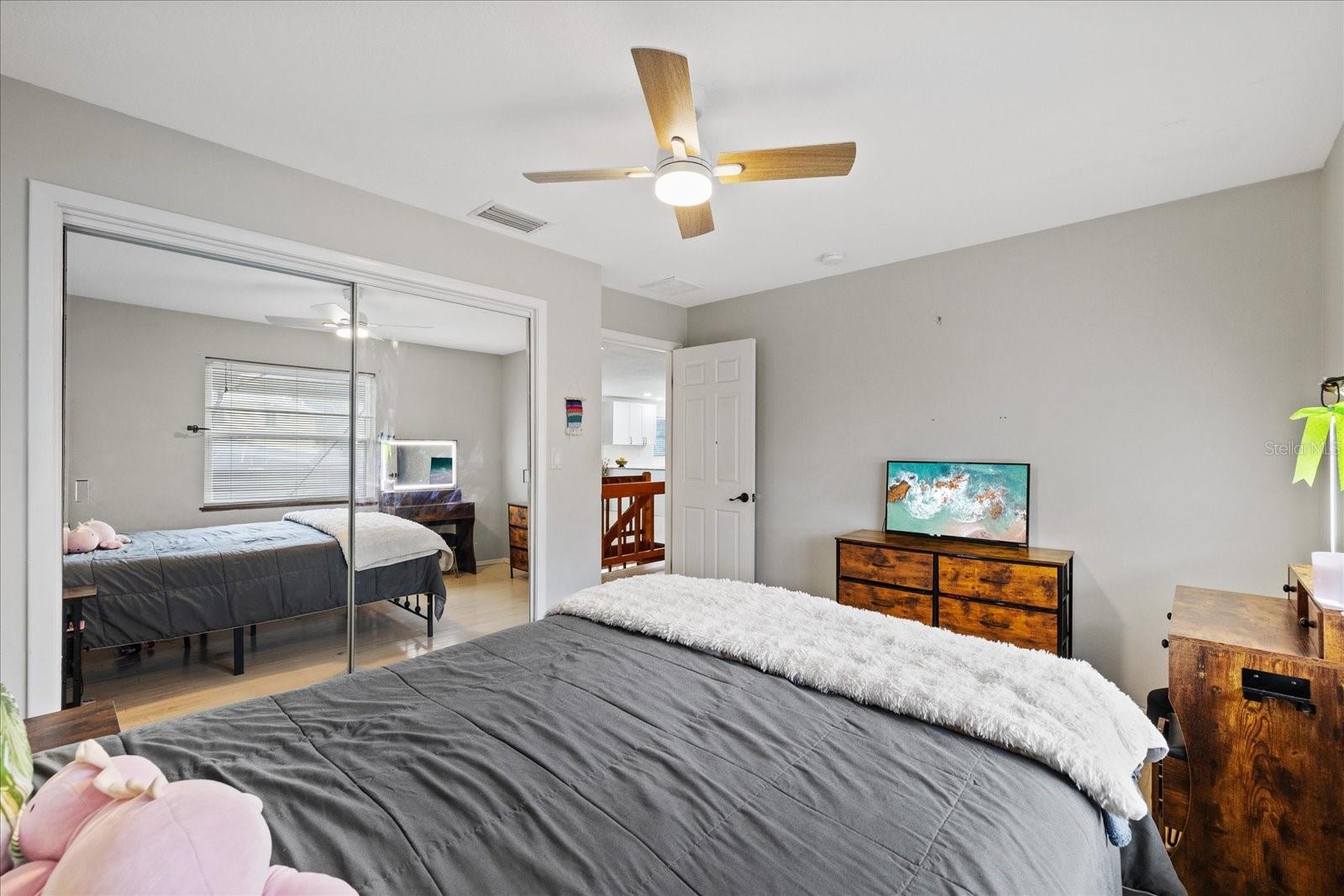 1410 RIVERSIDE DR — photo 47
