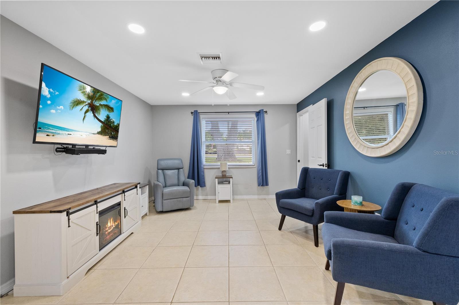 1410 RIVERSIDE DR — photo 7
