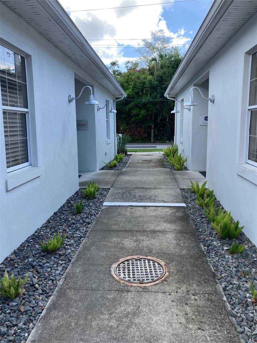 5813 and 5815 S MACDILL AVE — photo 2