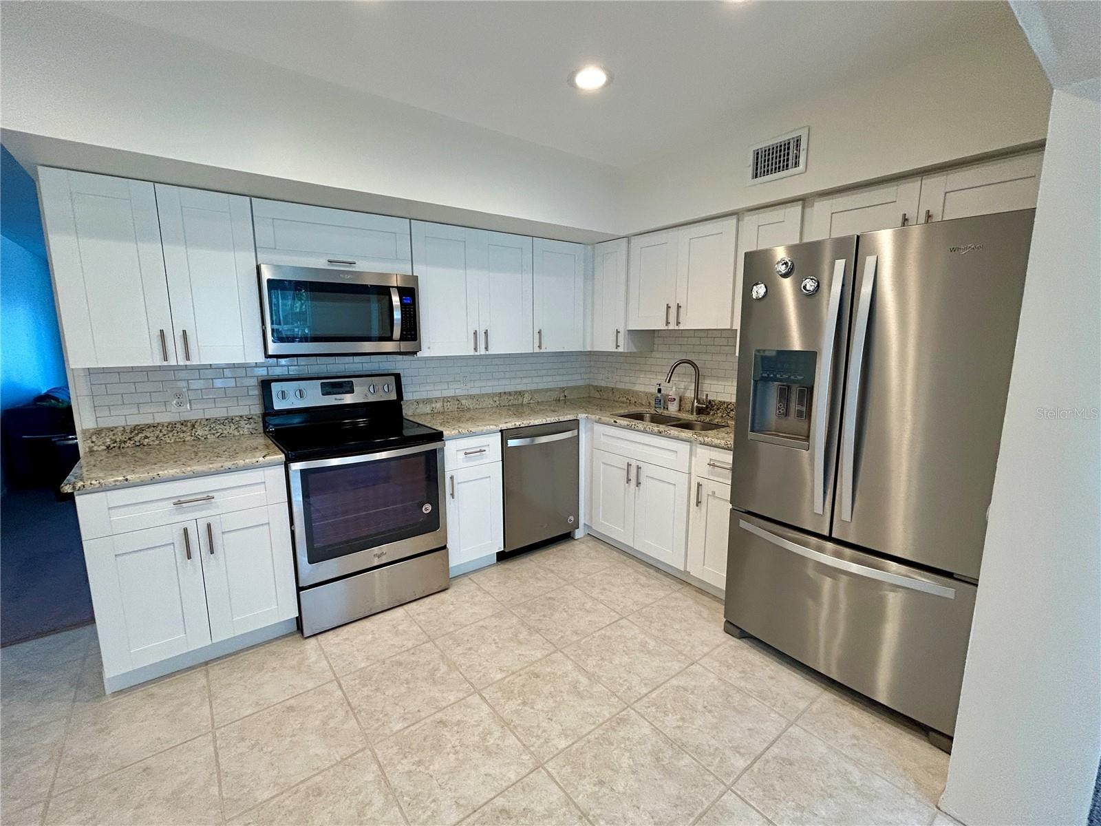 2070 WORLD PARKWAY BLVD #36 — photo 9