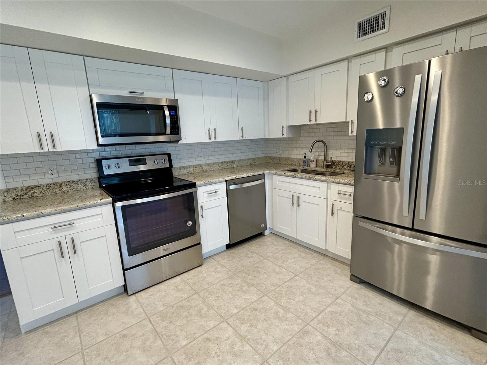 2070 WORLD PARKWAY BLVD #36 — photo 12