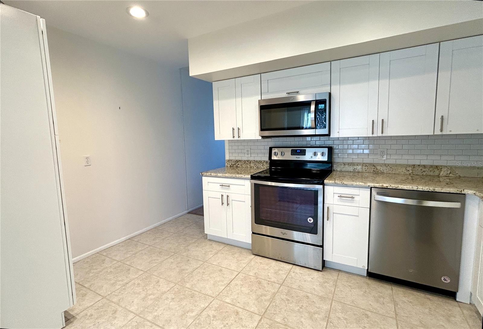 2070 WORLD PARKWAY BLVD #36 — photo 10