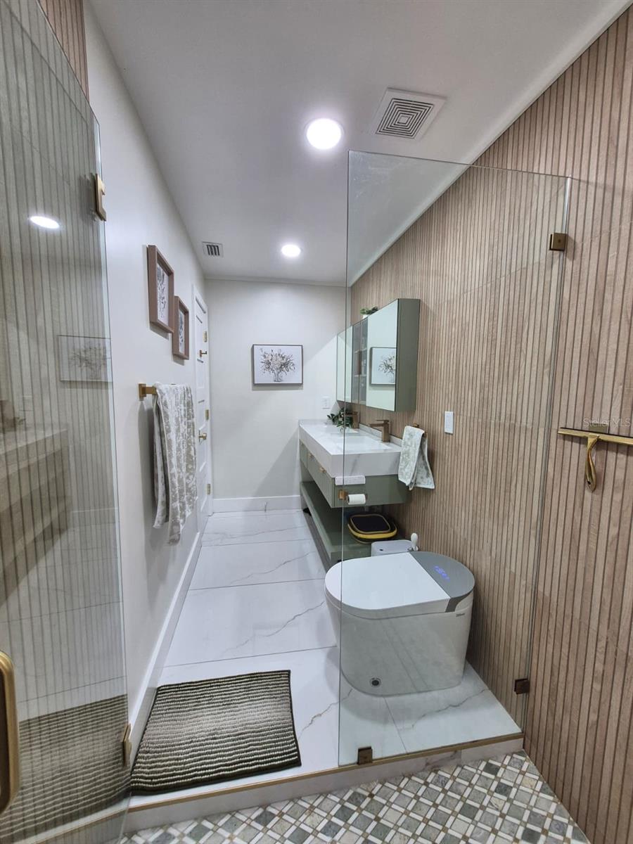5817 TAMPA SHORES BLVD — photo 16
